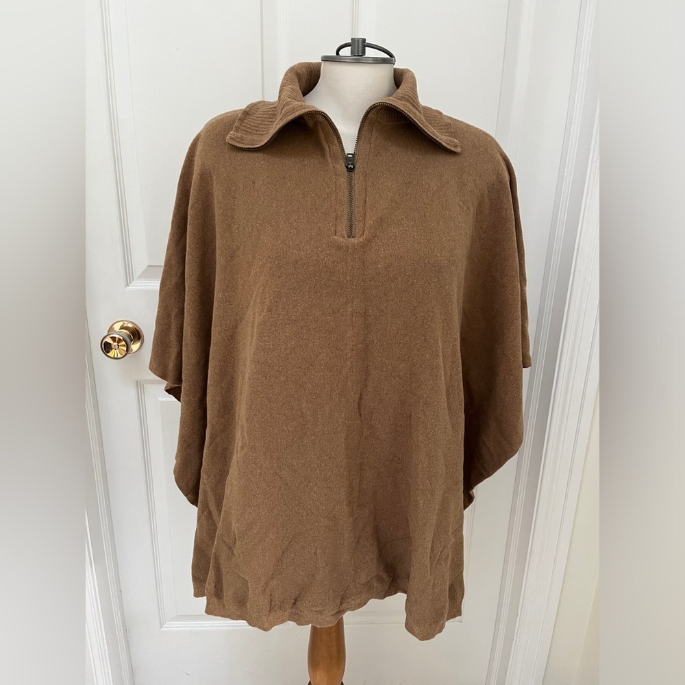 Banana Republic zip front cape/sweater one size